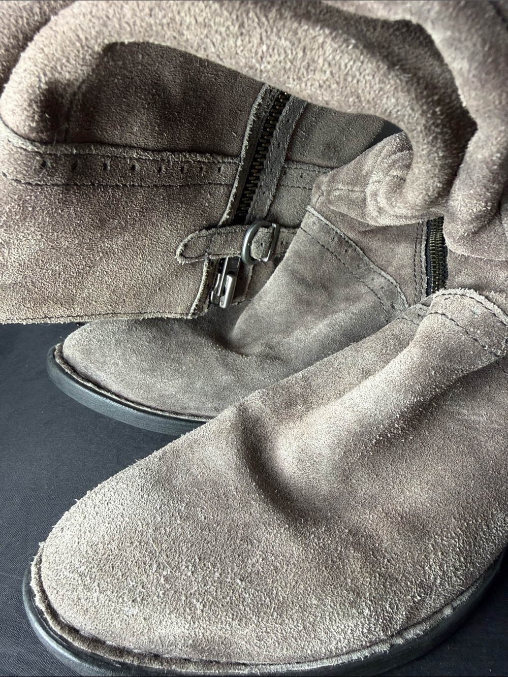 Born Suede Boots size 9 zip up sides - Picture 5 of 12
